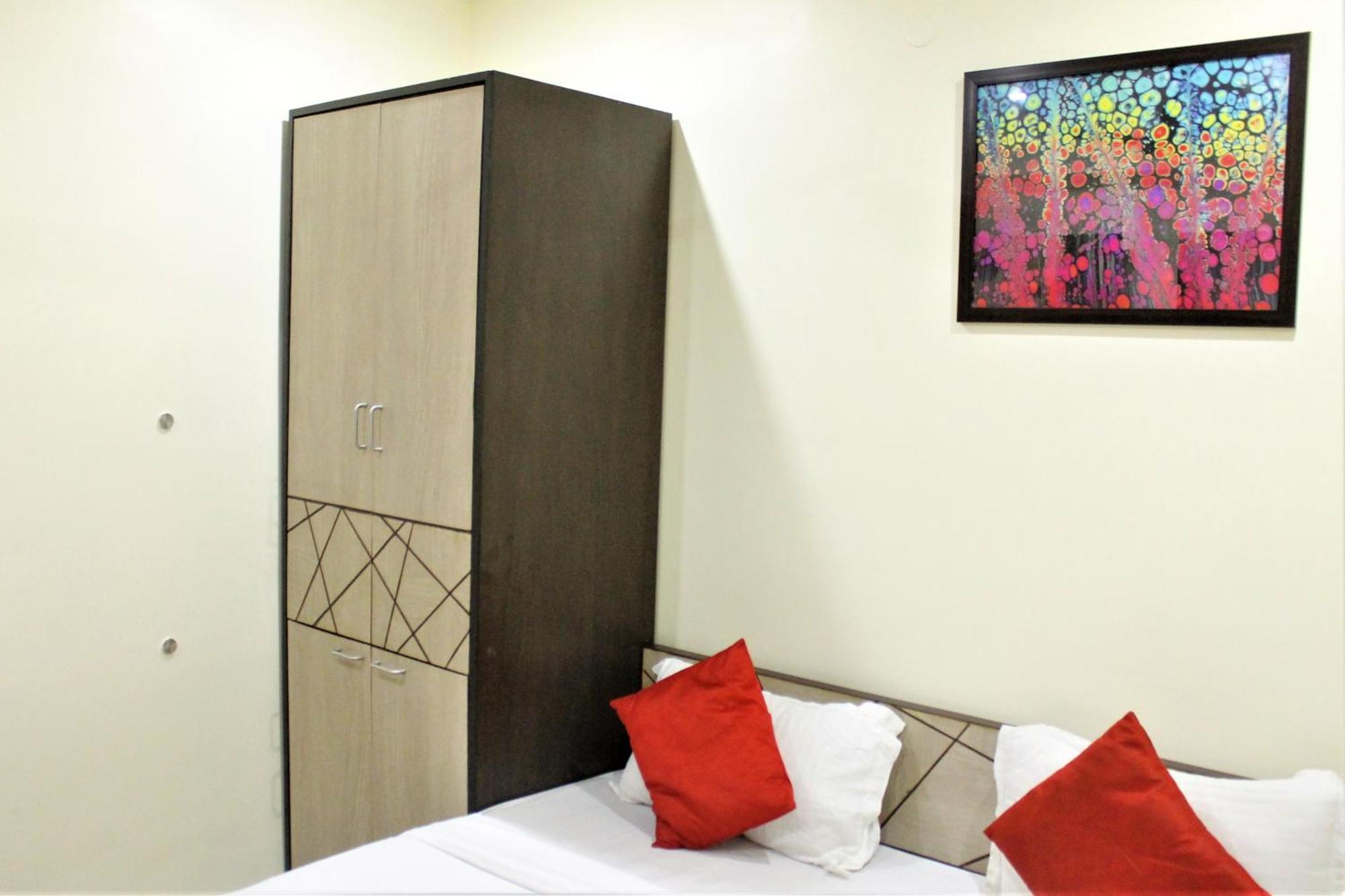 Reliable Inn Καλκούτα Εξωτερικό φωτογραφία